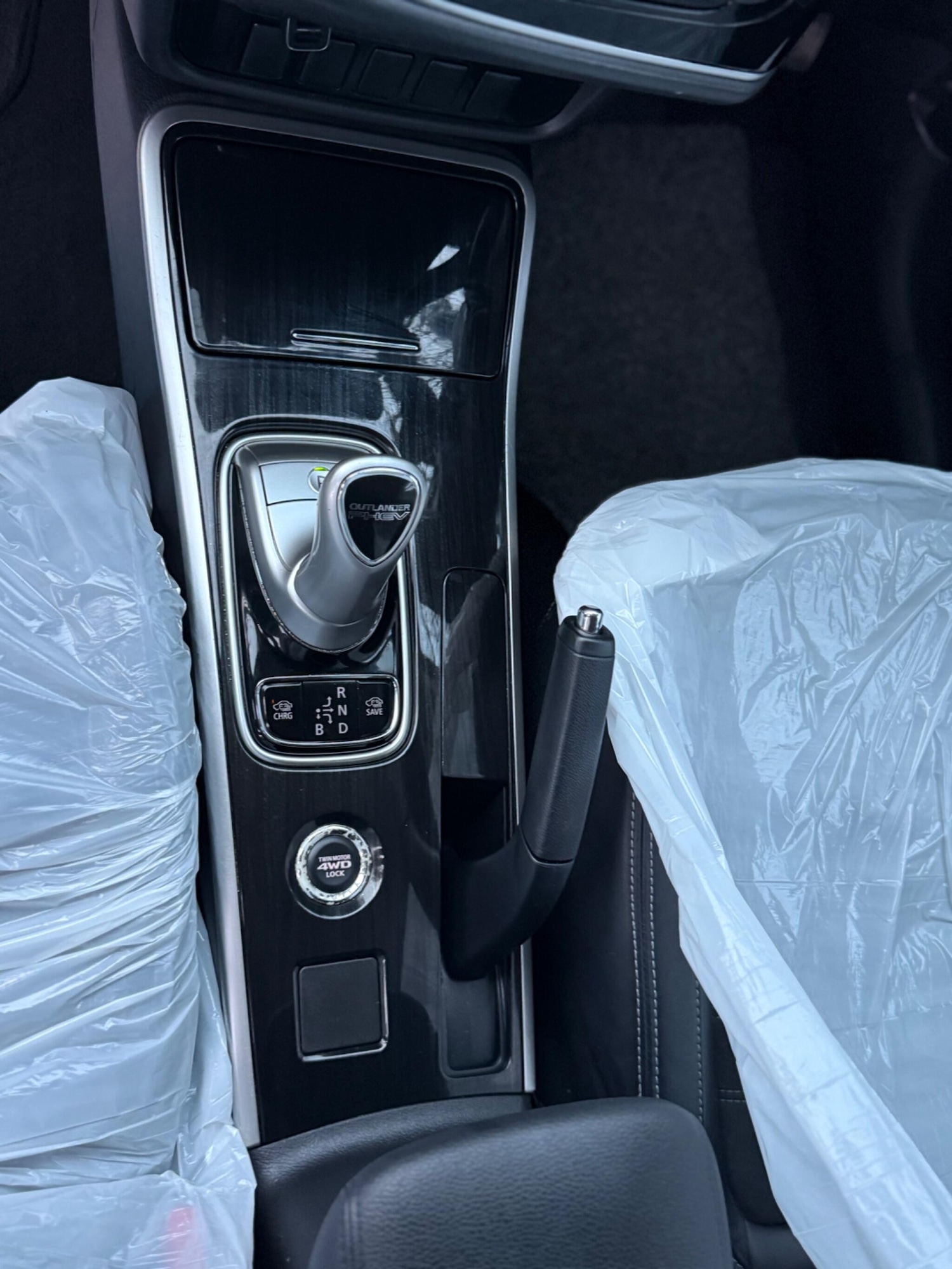 Used Mitsubishi Outlander 2016 for sale - 77839863: Photo 46