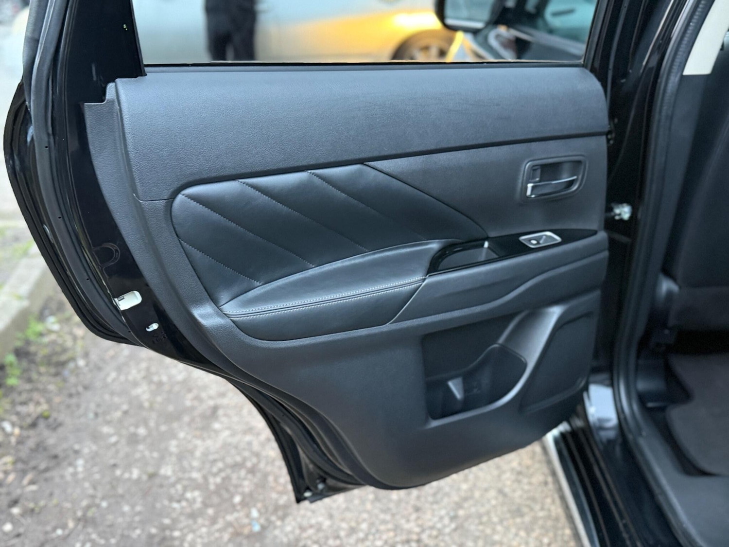 Used Mitsubishi Outlander 2016 for sale - 77839863: Photo 49