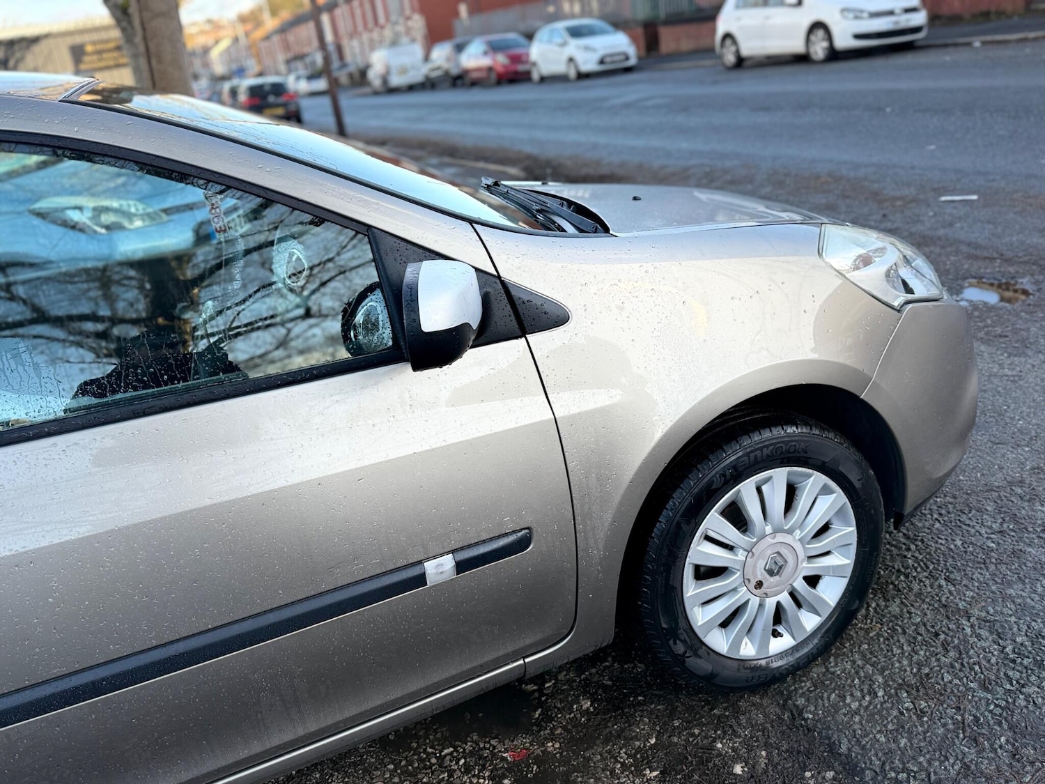 Used Renault Clio 2010 for sale - 76727589: Photo 10