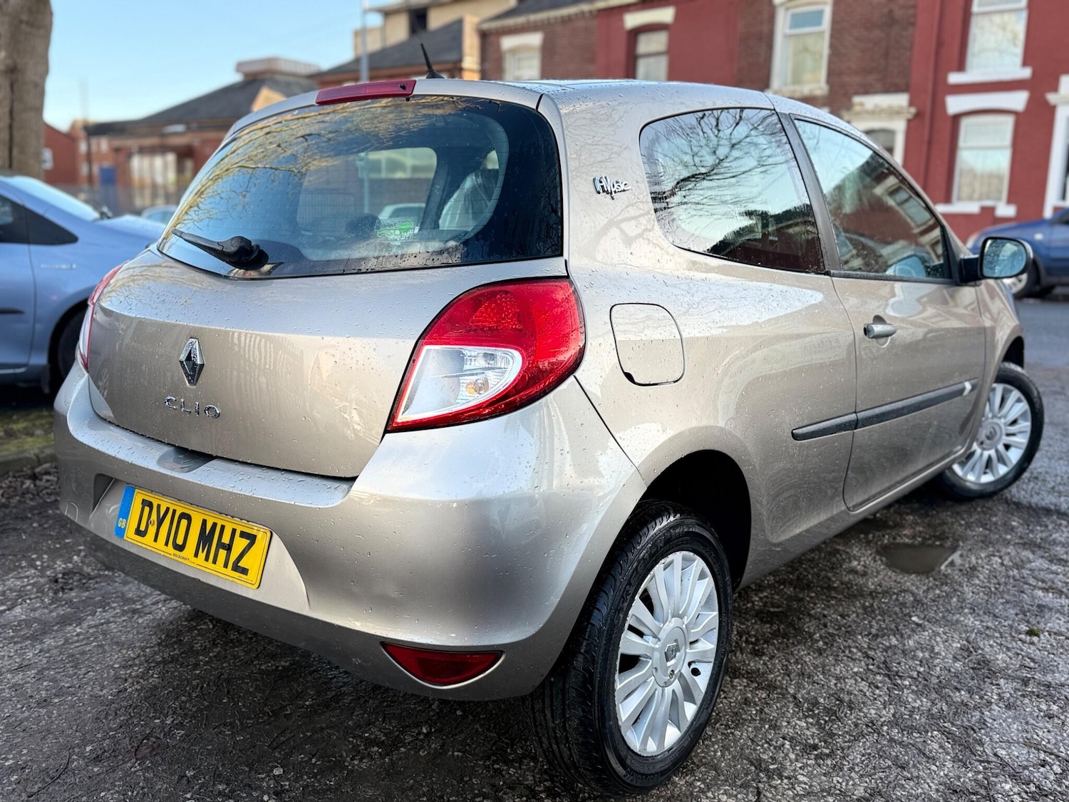 Used Renault Clio 2010 for sale - 76727589: Photo 15