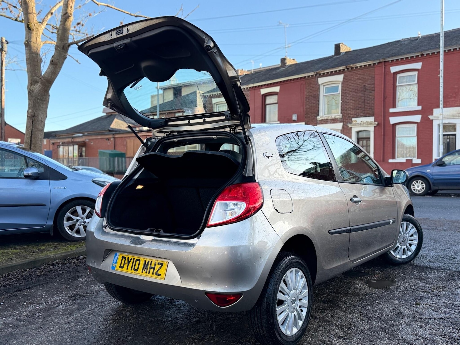 Used Renault Clio 2010 for sale - 76727589: Photo 17