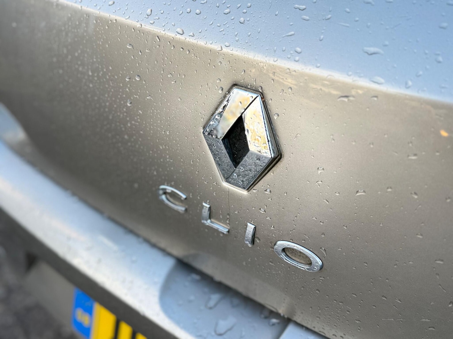 Used Renault Clio 2010 for sale - 76727589: Photo 18