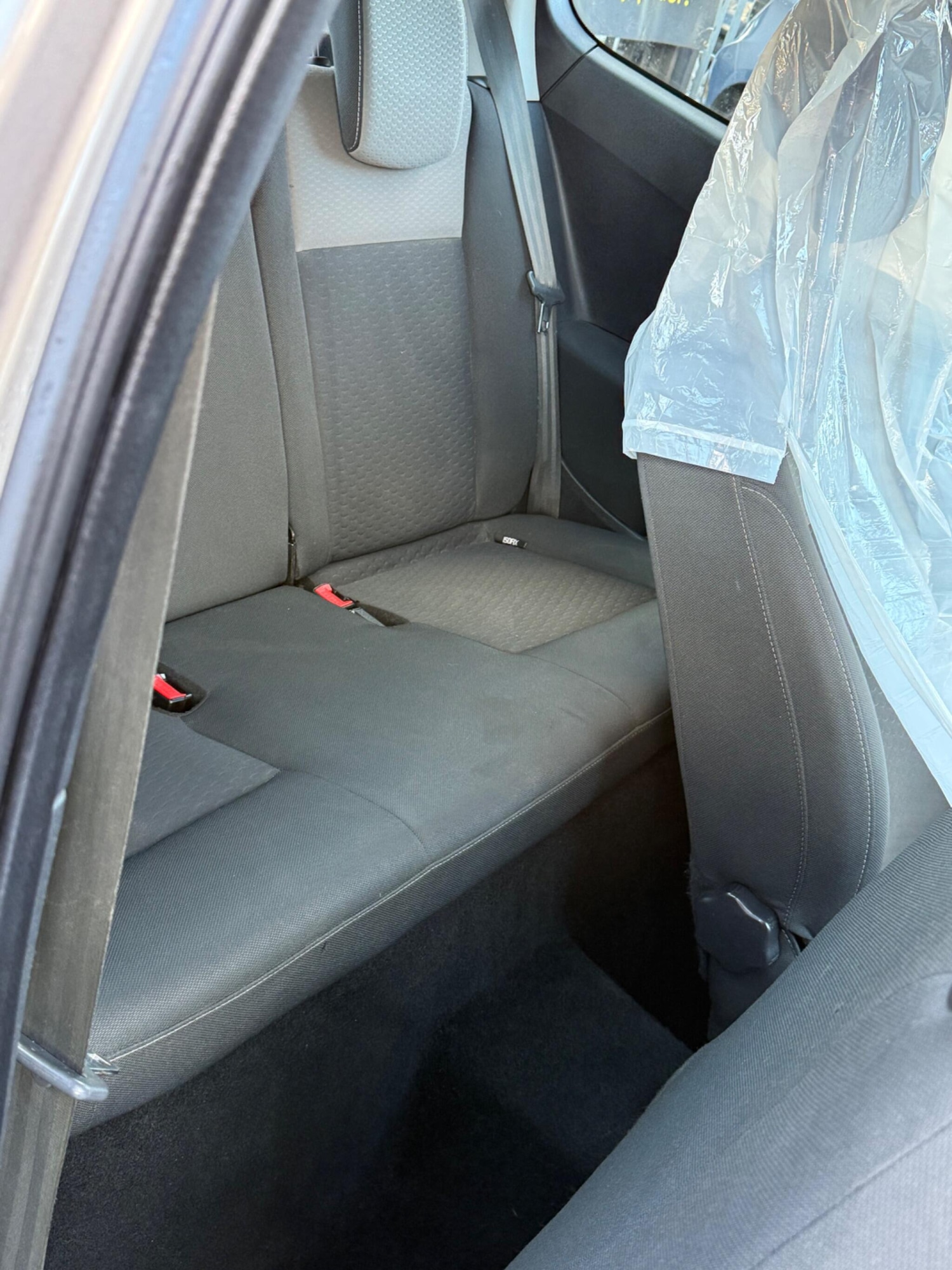 Used Renault Clio 2010 for sale - 76727589: Photo 40