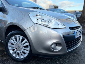 Used Renault Clio 2010 for sale - 76727589: Photo