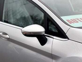 Used Ford Fiesta 2015 for sale - 76727922: Photo