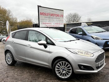 Used Ford Fiesta 2015 for sale - 76727922: Photo