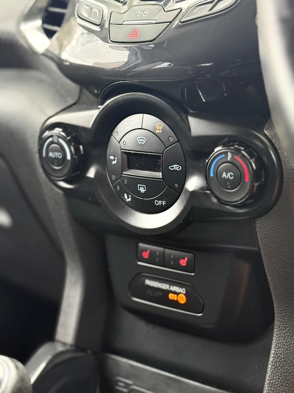 Used Ford Ecosport 2015 for sale - 76024640: Photo 4