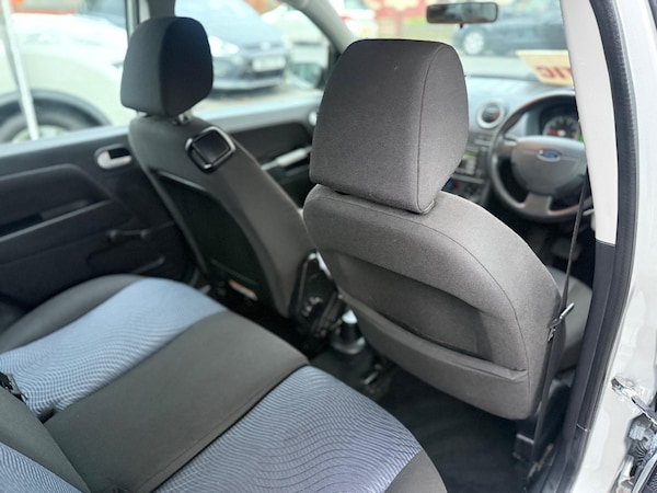 Used Ford Fusion 2006 for sale - 75658712: Photo 49