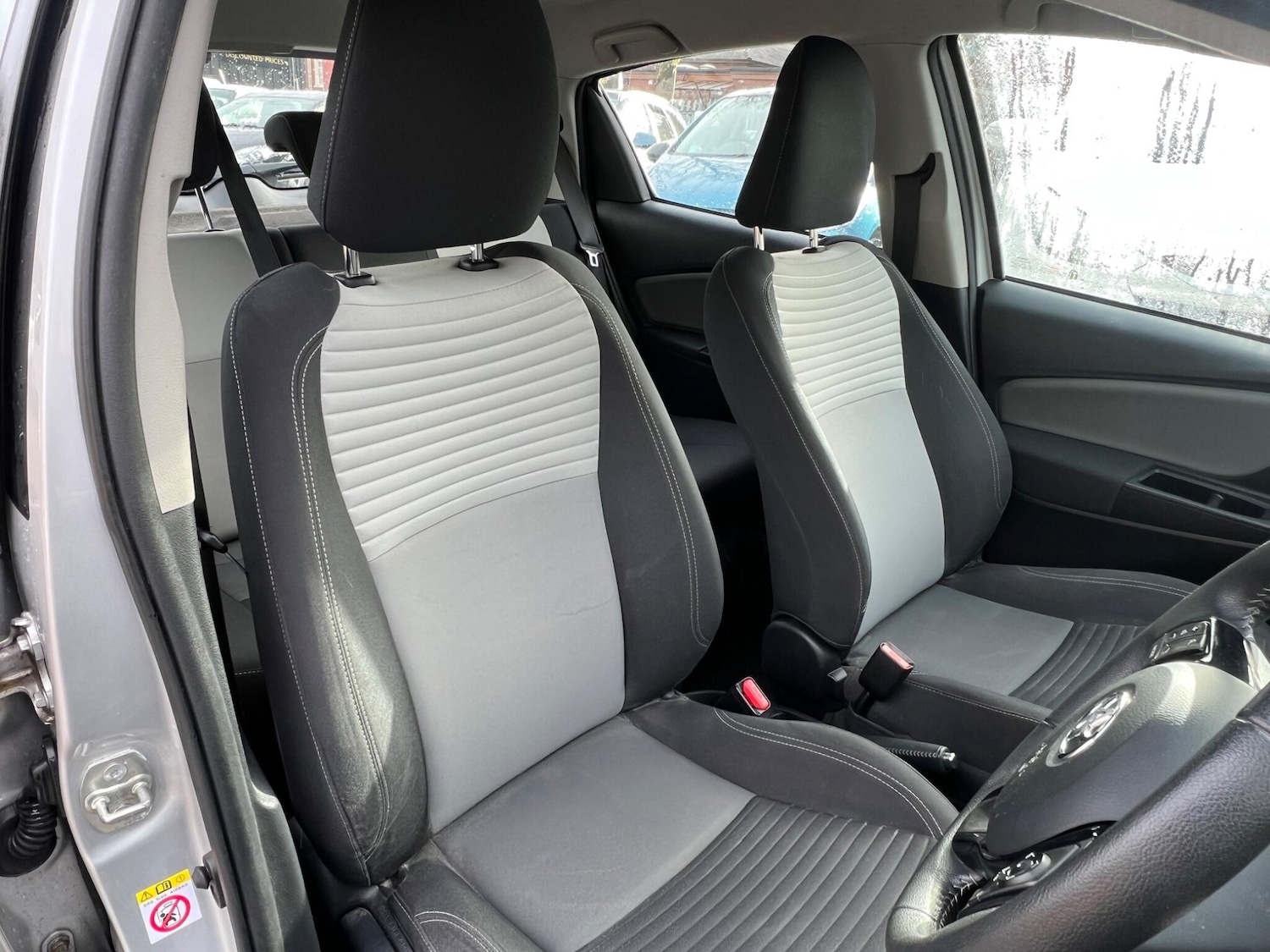 Used Toyota Yaris 2018 for sale - 76440665: Photo 15