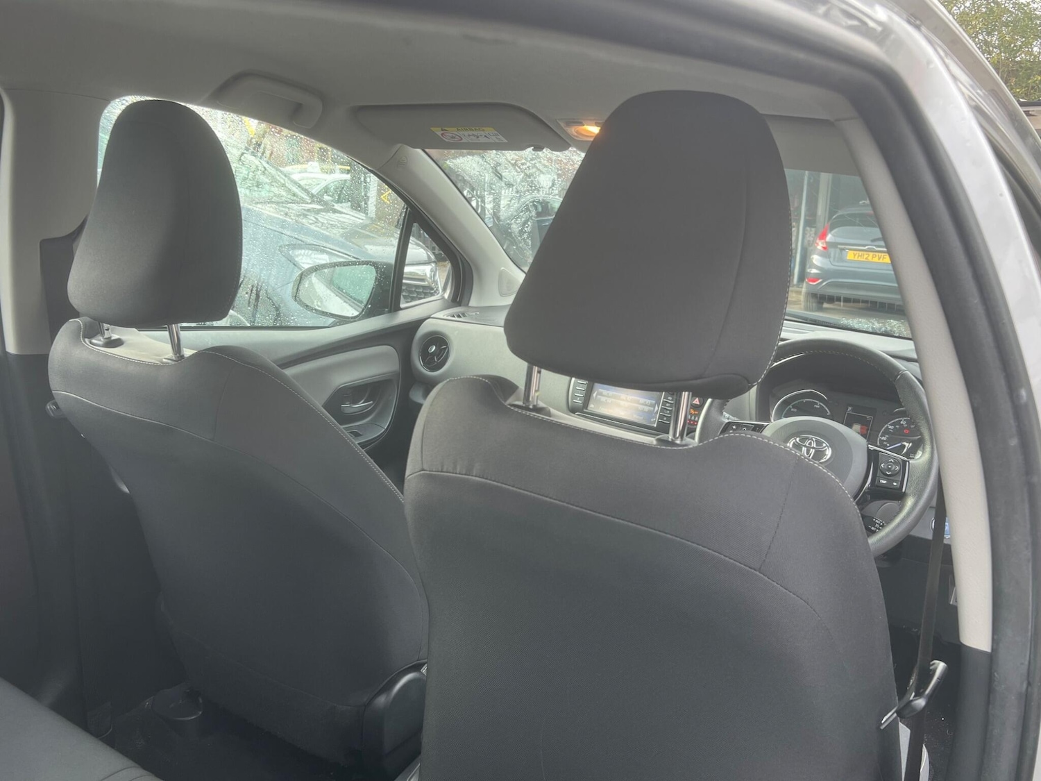 Used Toyota Yaris 2018 for sale - 76440665: Photo 16