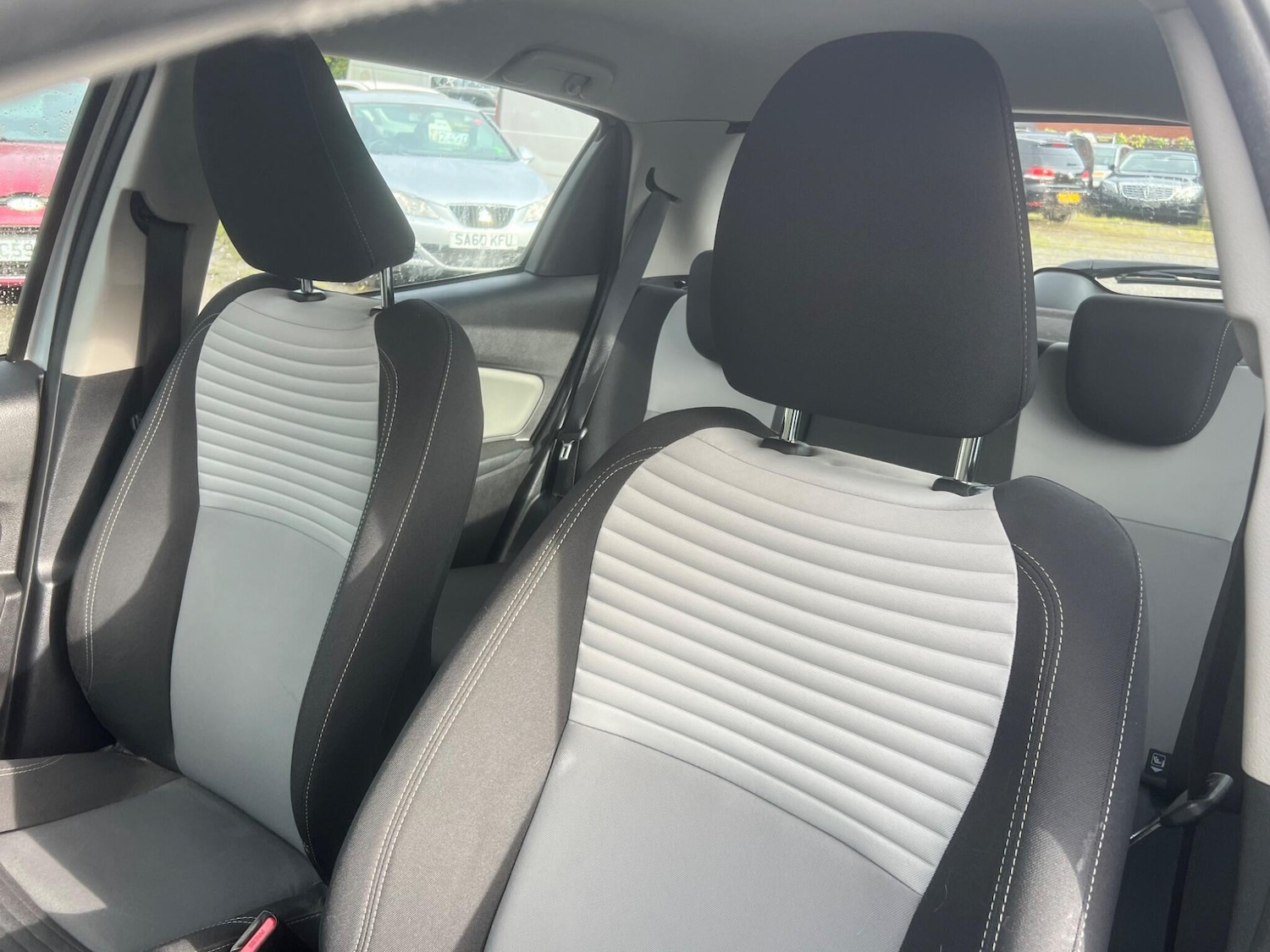 Used Toyota Yaris 2018 for sale - 76440665: Photo 20