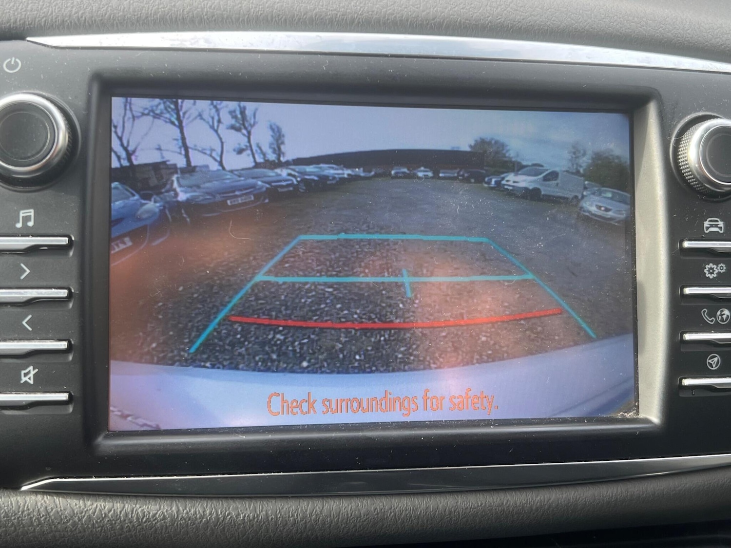 Used Toyota Yaris 2018 for sale - 76440665: Photo 23