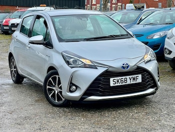 Used Toyota Yaris 2018 for sale - 76440665: Photo