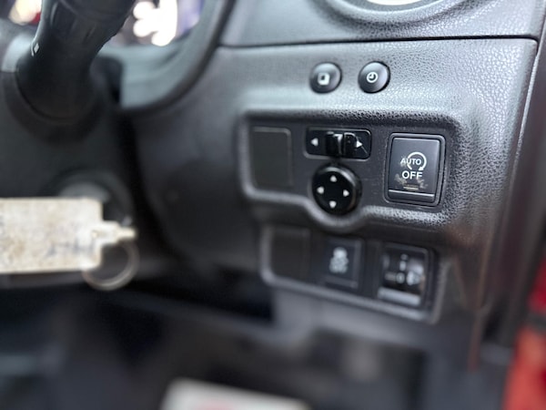 Used Nissan Note 2015 for sale - 76306303: Photo 39