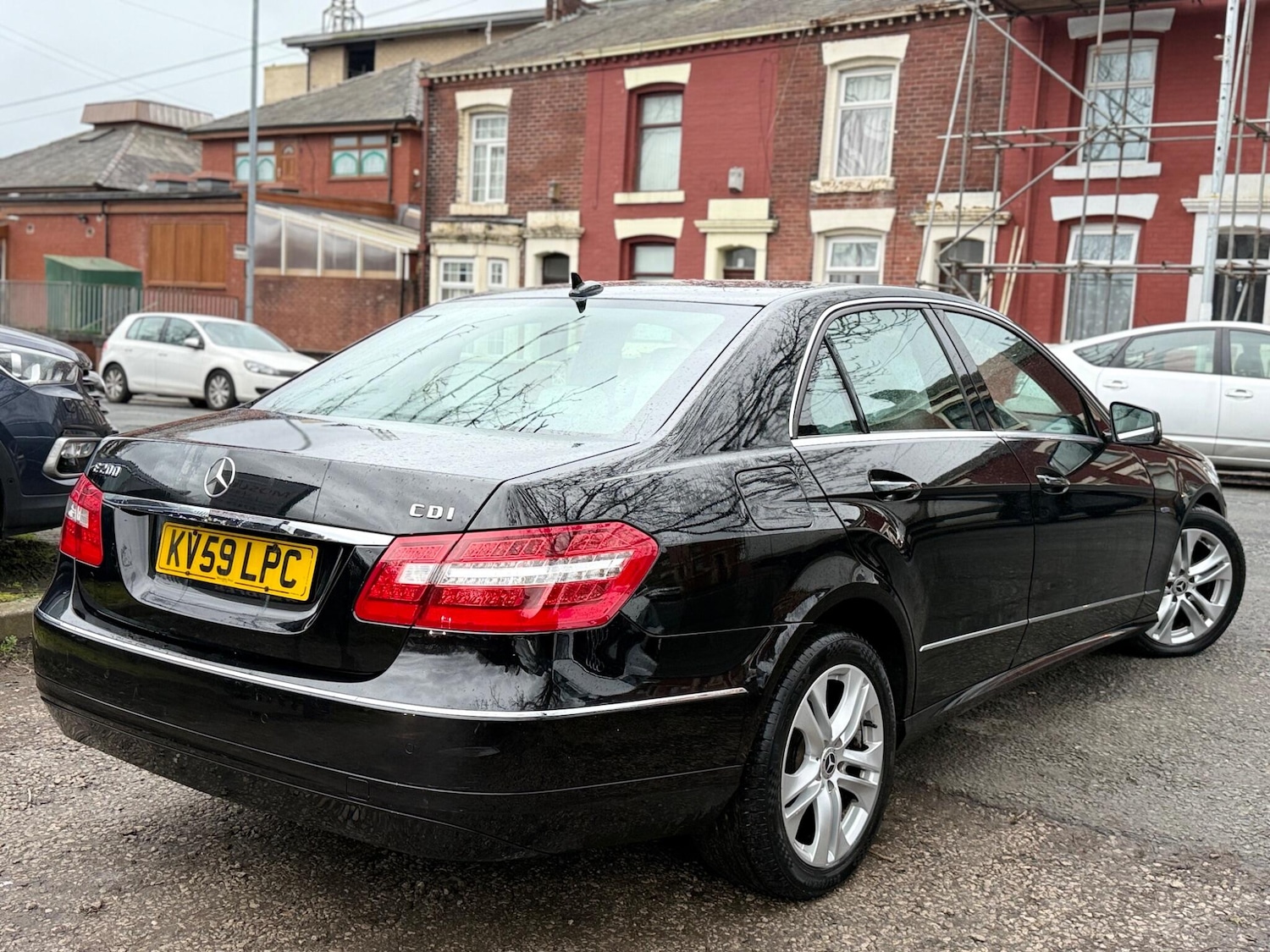 Used Mercedes-Benz E Class for sale - 77977901: Photo 20