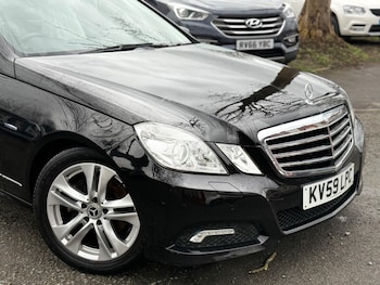 Used Mercedes-Benz E Class 2009 for sale - 77977901: Photo
