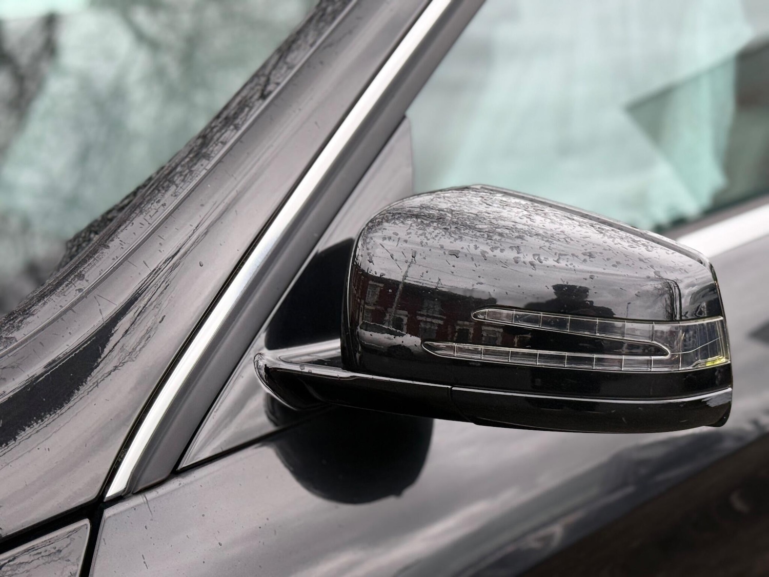 Used Mercedes-Benz E Class for sale - 77977901: Photo 36