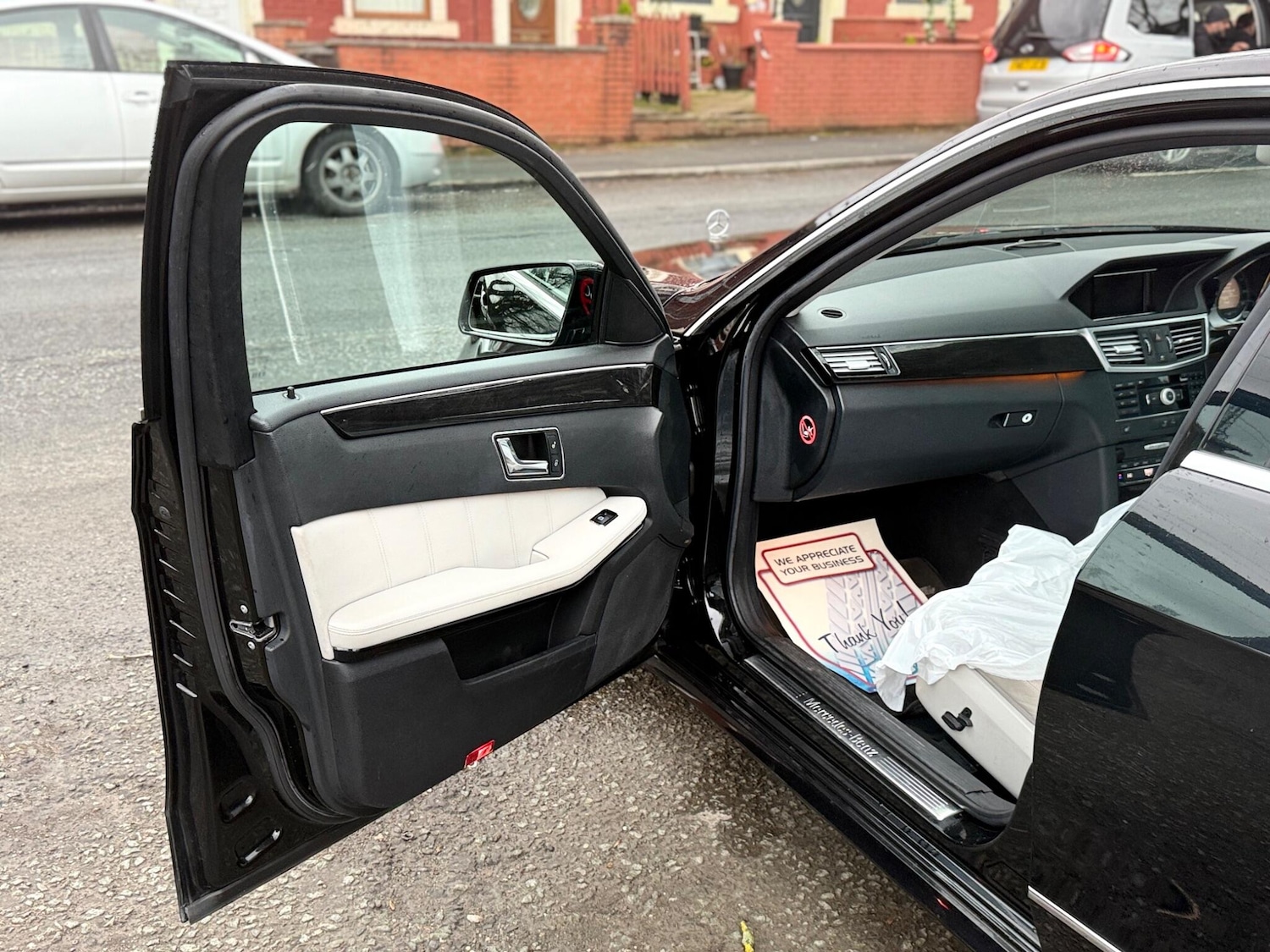 Used Mercedes-Benz E Class for sale - 77977901: Photo 40