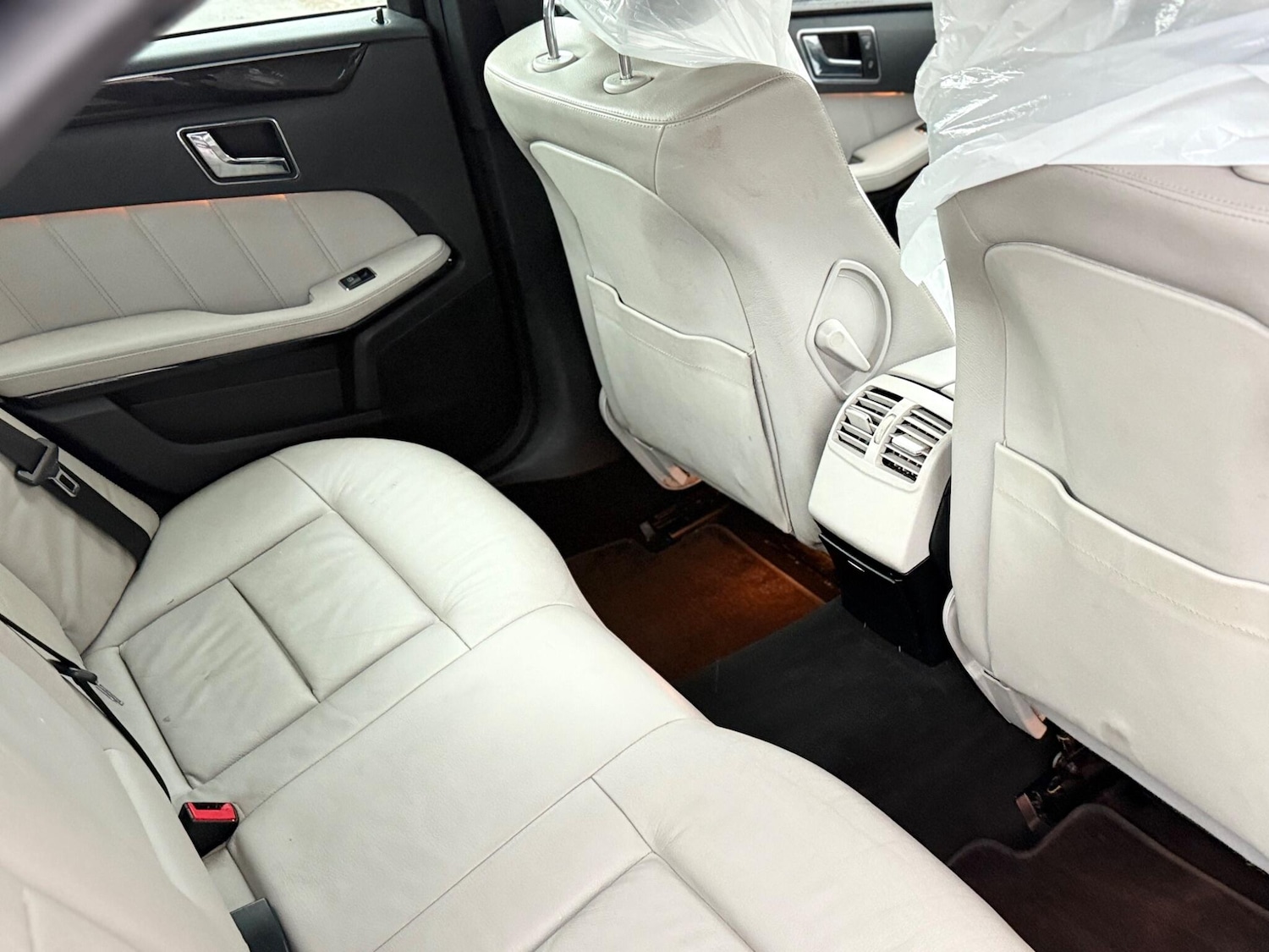 Used Mercedes-Benz E Class for sale - 77977901: Photo 47