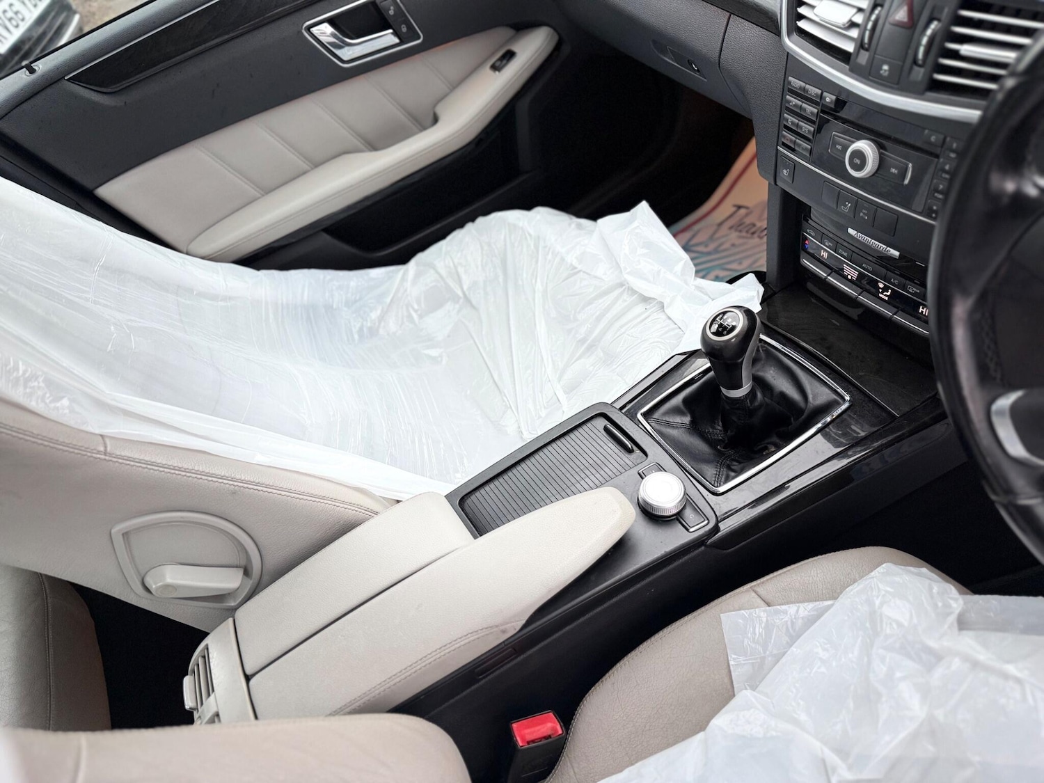 Used Mercedes-Benz E Class for sale - 77977901: Photo 54