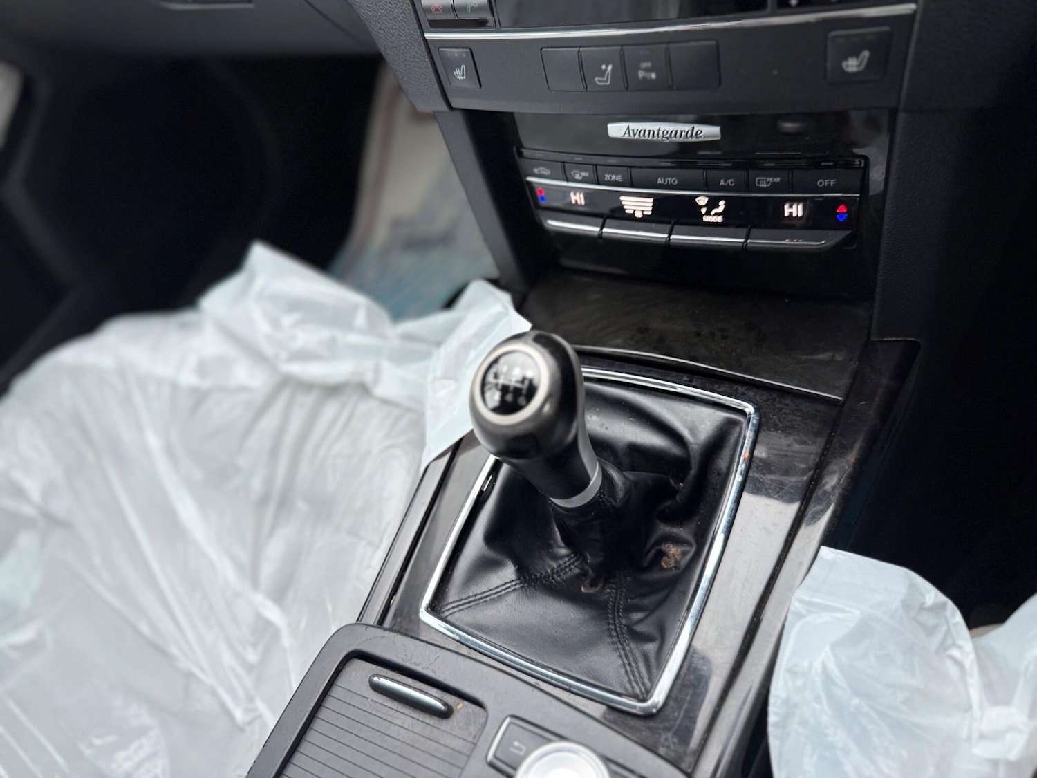 Used Mercedes-Benz E Class for sale - 77977901: Photo 56