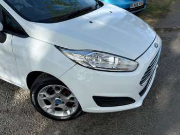 Used Ford Fiesta 2015 for sale - 74553946: Photo