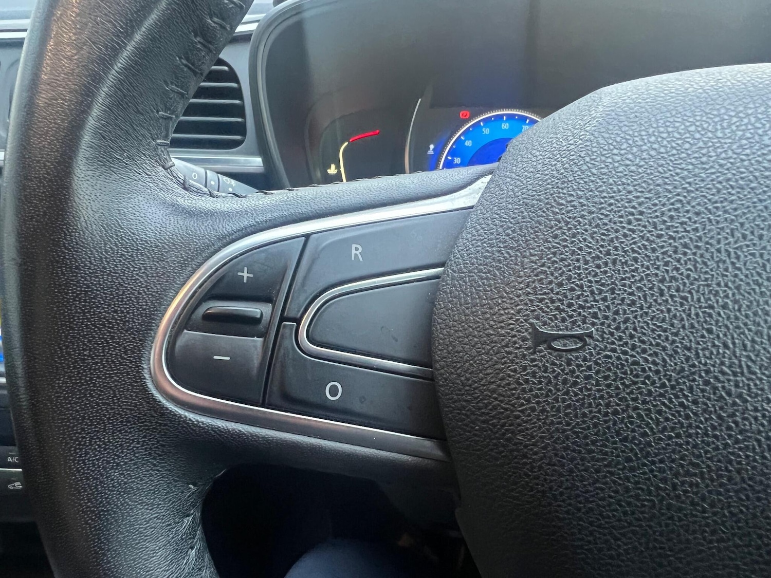 Used Renault Kadjar 2015 for sale - 77066408: Photo 30