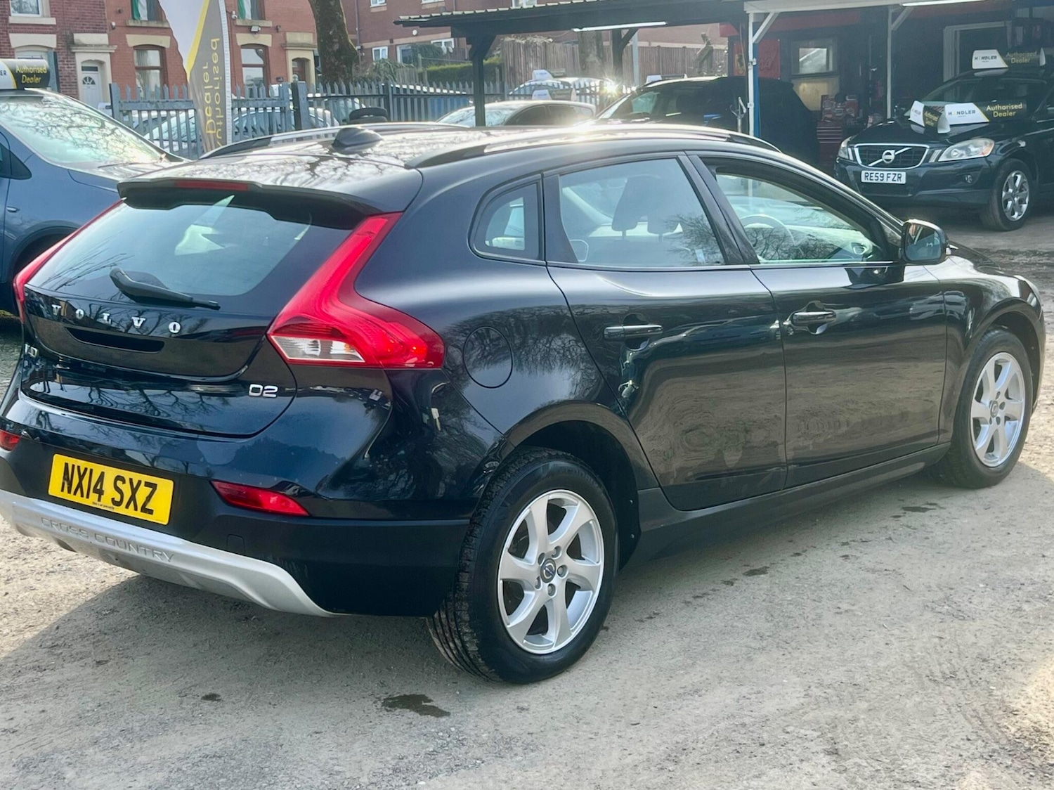 Used Volvo V40 2014 for sale - 77969831: Photo 14