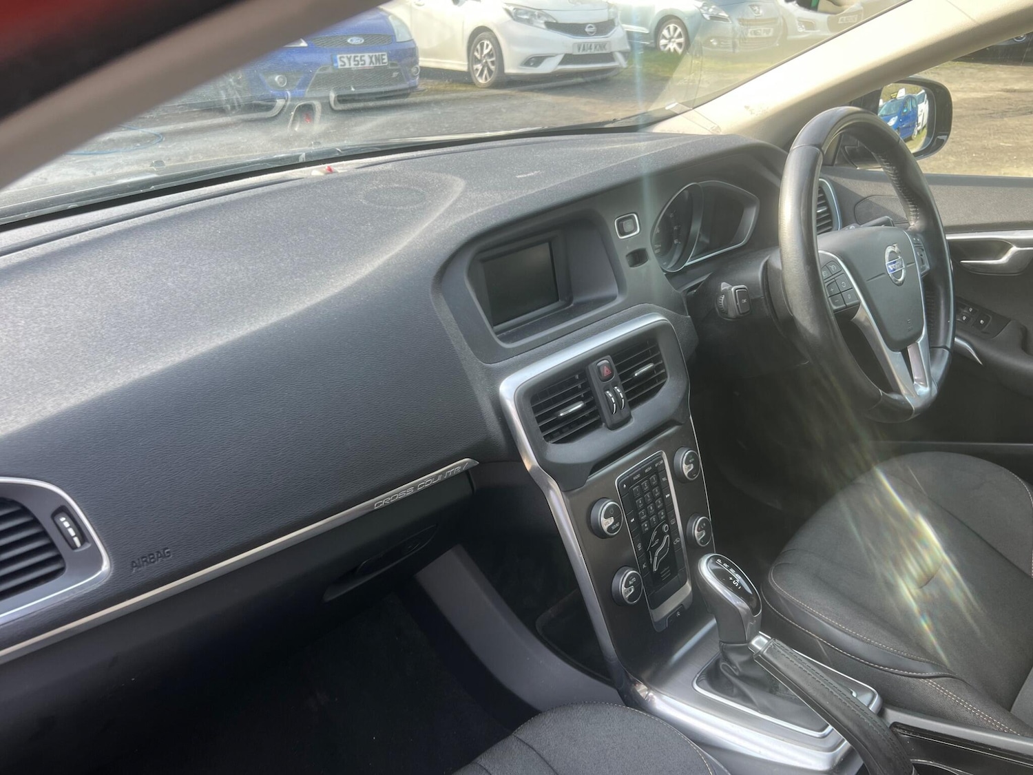 Used Volvo V40 2014 for sale - 77969831: Photo 15