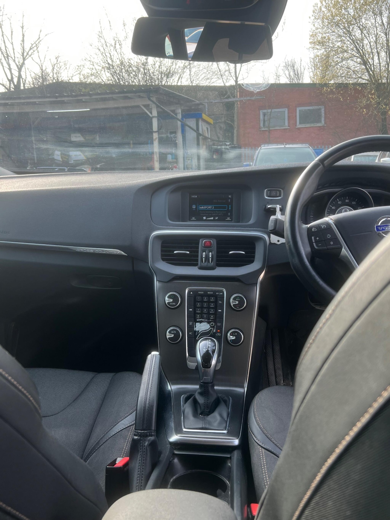 Used Volvo V40 2014 for sale - 77969831: Photo 18