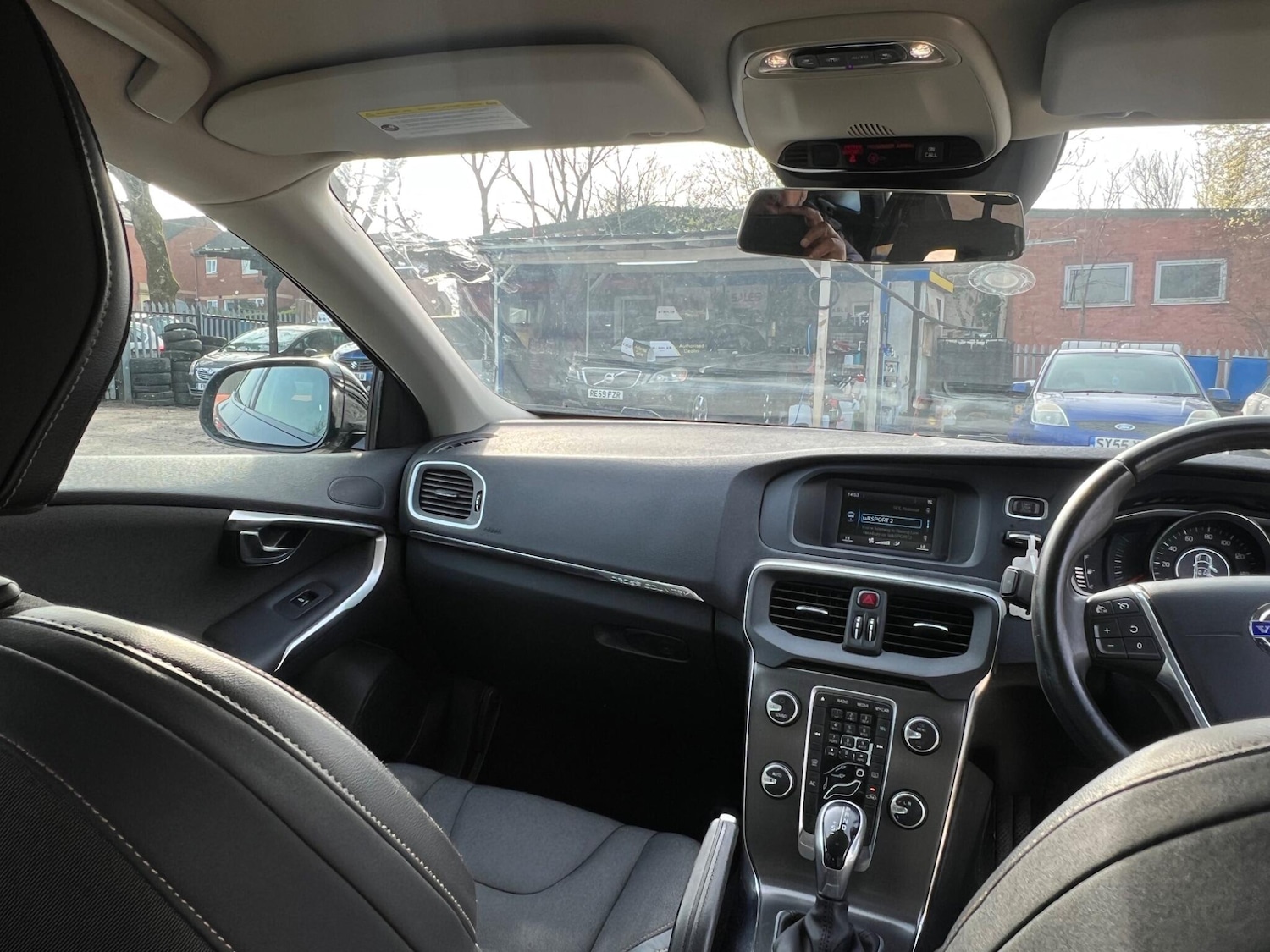 Used Volvo V40 2014 for sale - 77969831: Photo 19