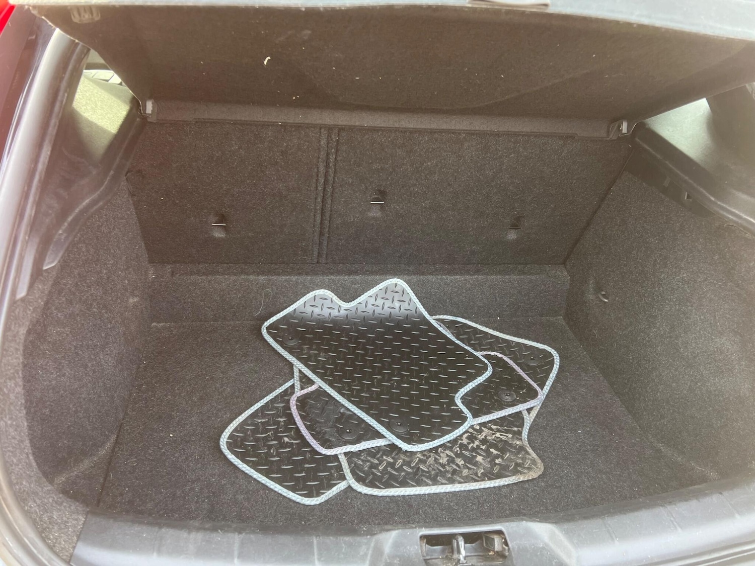 Used Volvo V40 2014 for sale - 77969831: Photo 32