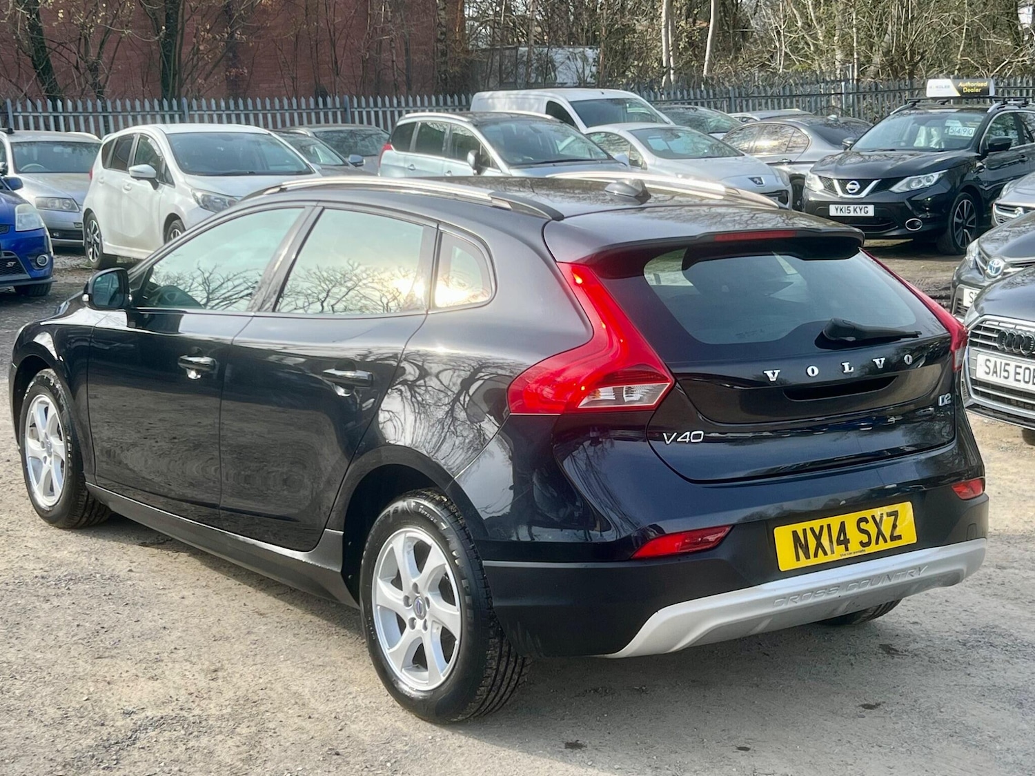 Used Volvo V40 2014 for sale - 77969831: Photo 5