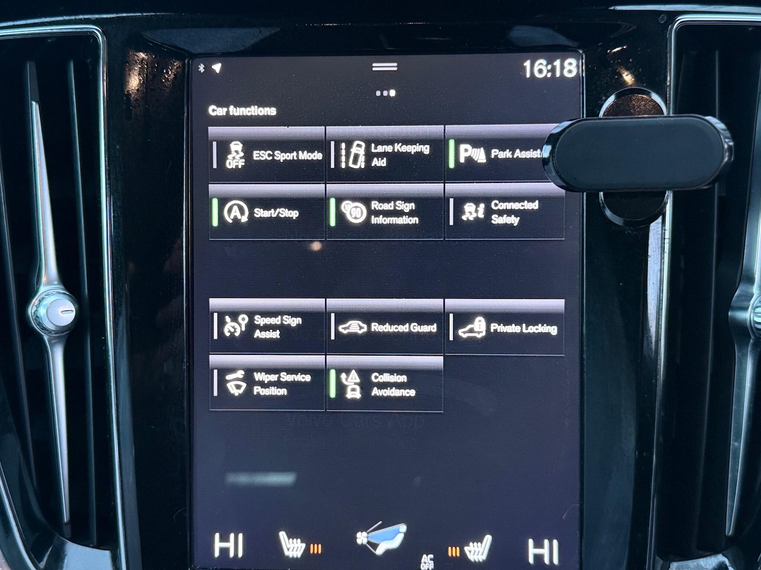 Used Volvo V60 2020 for sale - 77314823: Photo 77