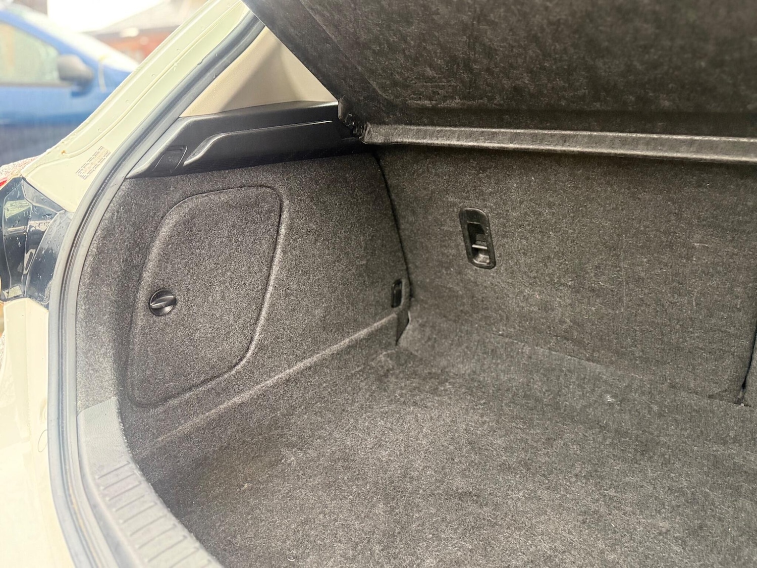 Used Mazda Mazda3 2011 for sale - 76371541: Photo 15