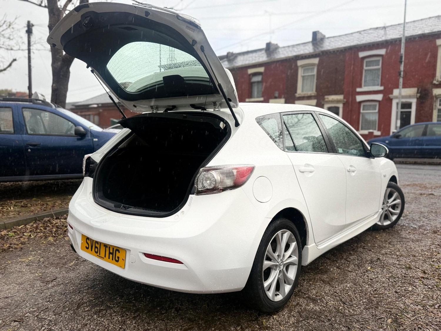Used Mazda Mazda3 2011 for sale - 76371541: Photo 16