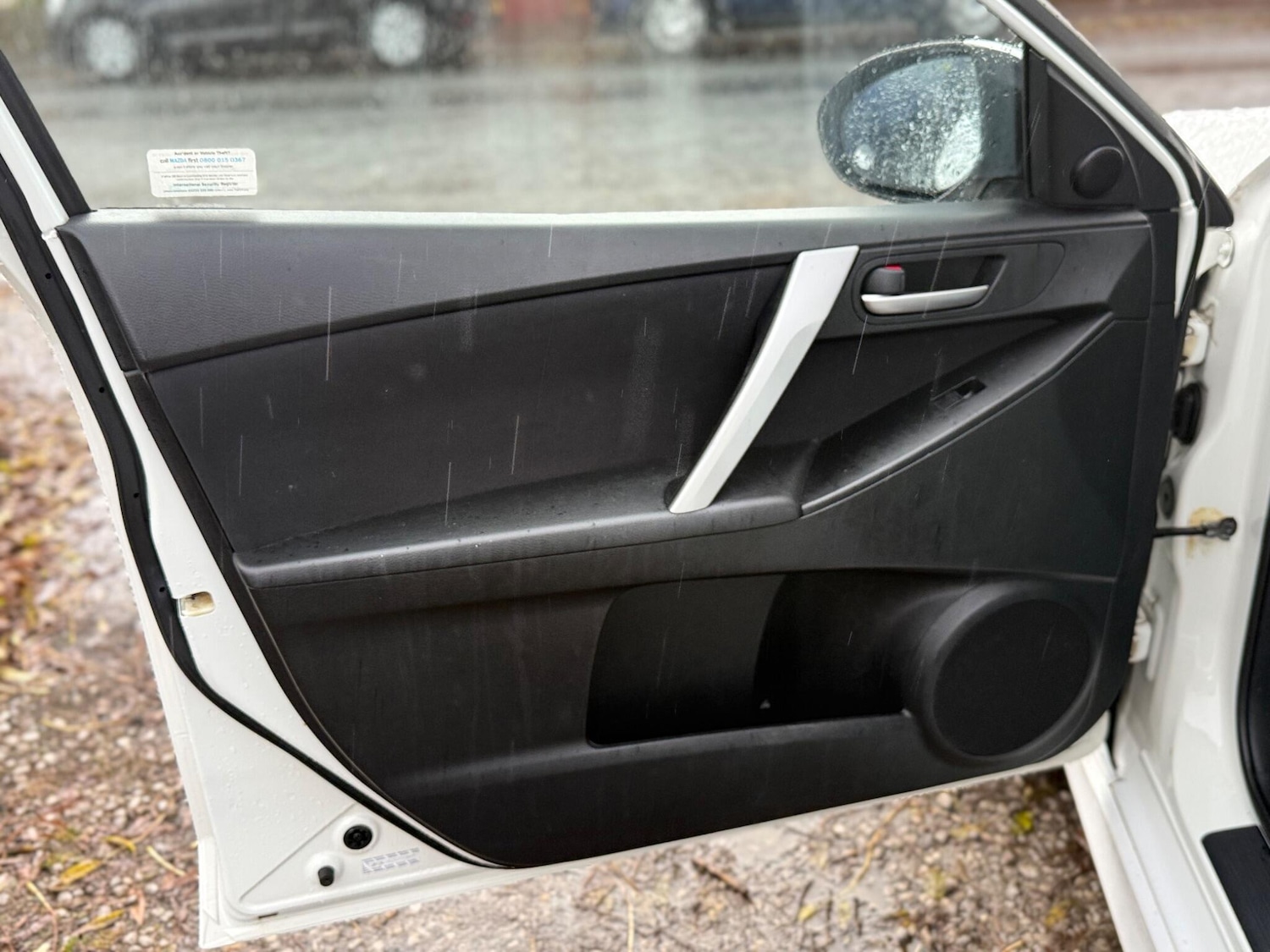 Used Mazda Mazda3 2011 for sale - 76371541: Photo 35
