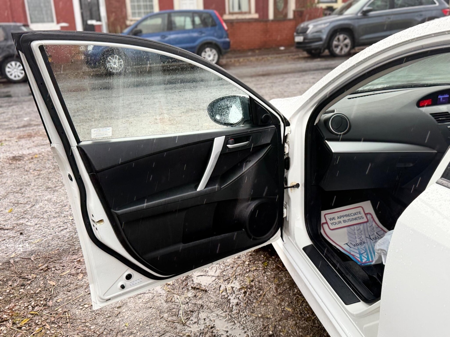 Used Mazda Mazda3 2011 for sale - 76371541: Photo 36