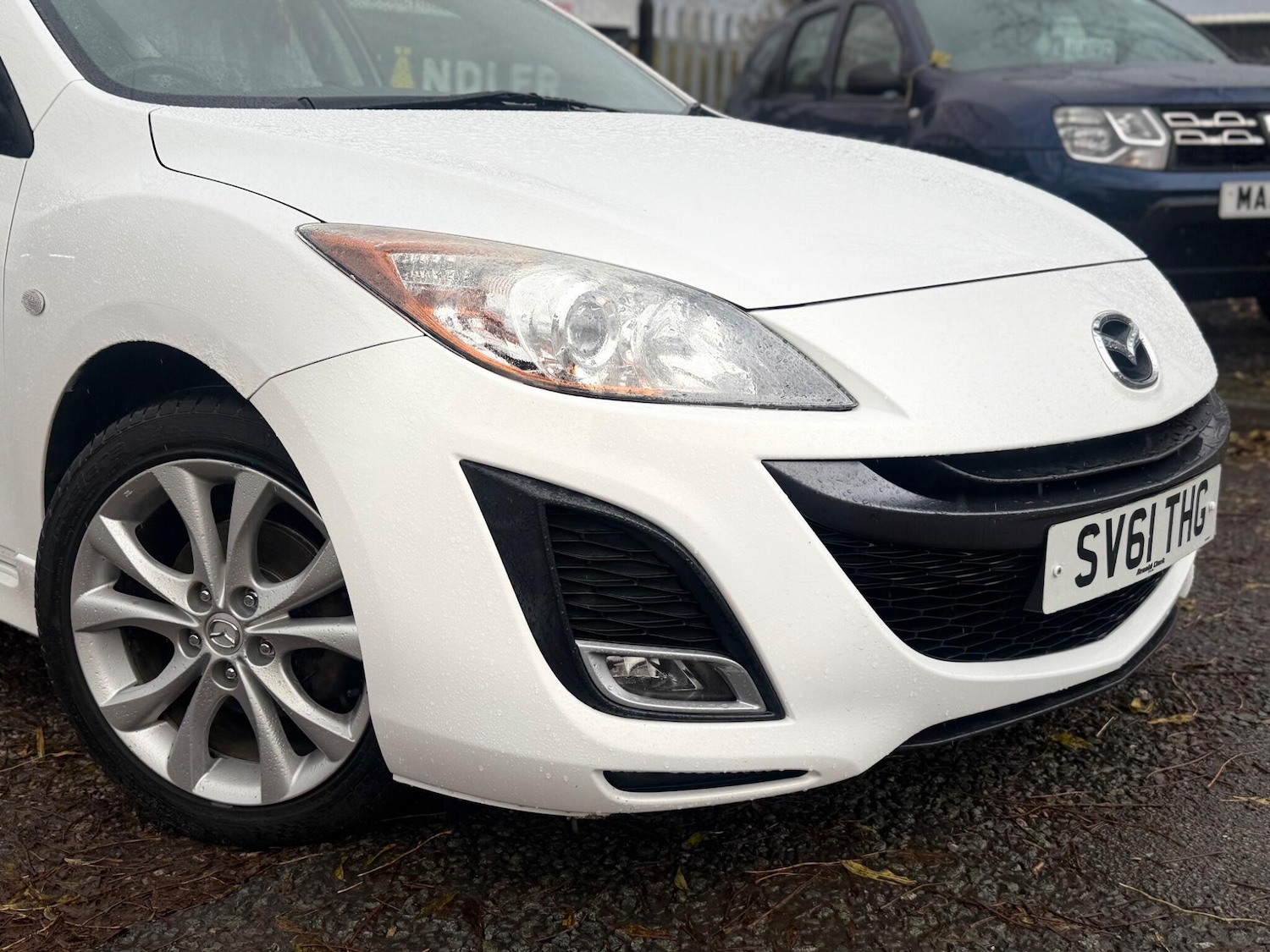 Used Mazda Mazda3 2011 for sale - 76371541: Photo 4