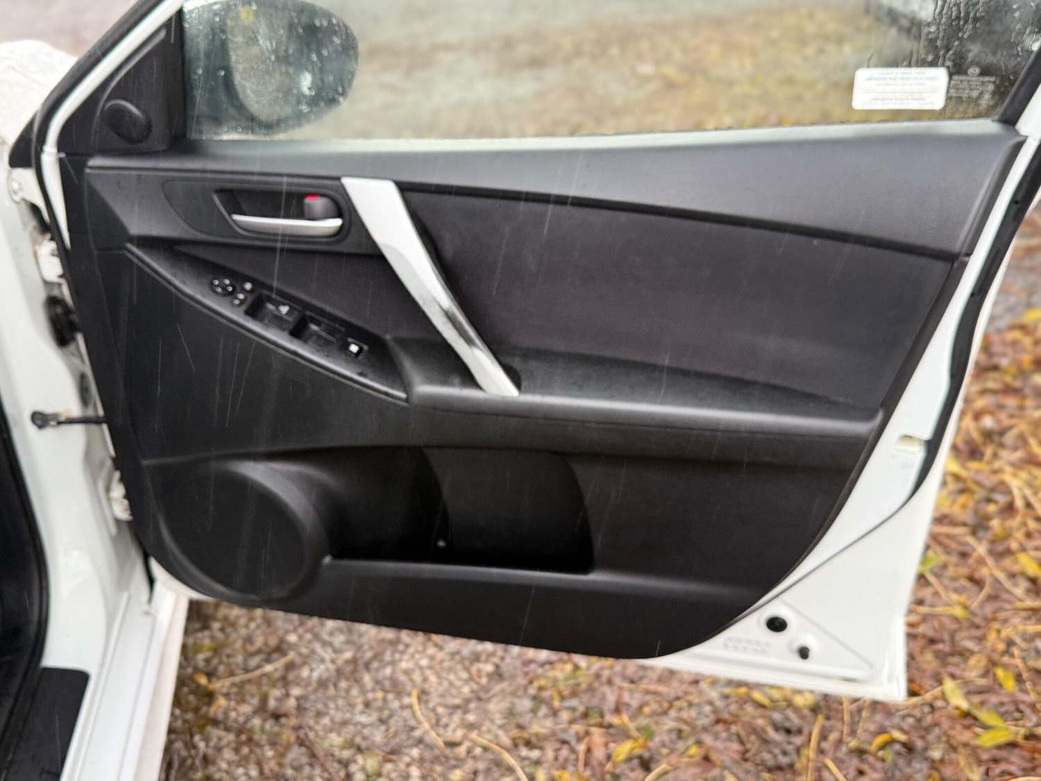 Used Mazda Mazda3 2011 for sale - 76371541: Photo 50