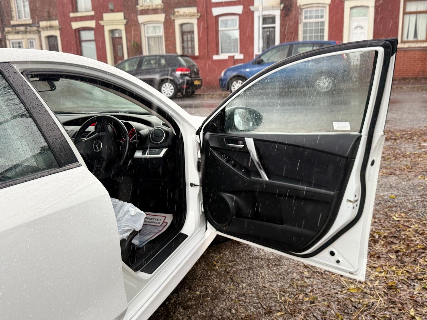 Used Mazda Mazda3 2011 for sale - 76371541: Photo 51