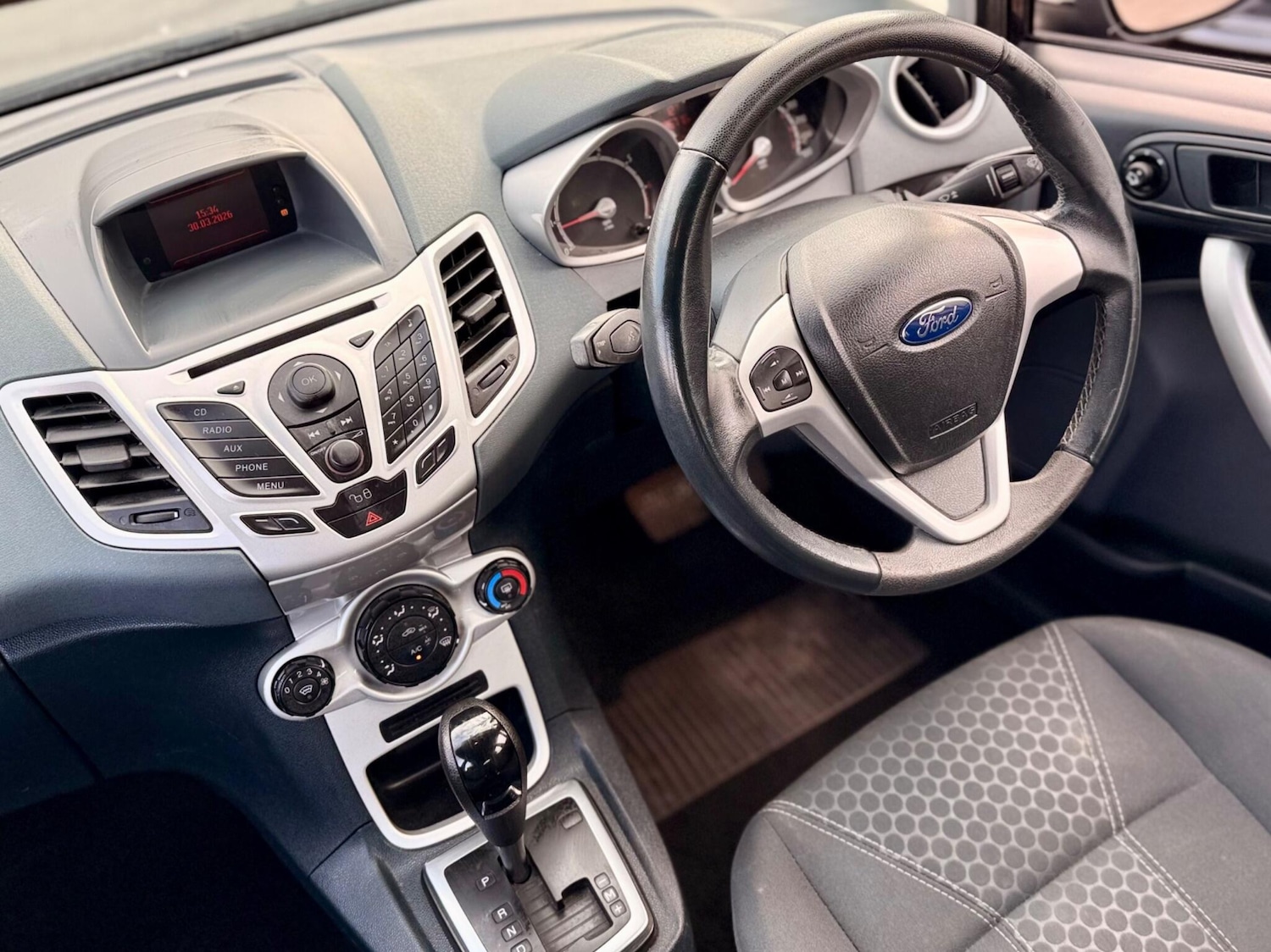 Used Ford Fiesta 2011 for sale - 78072746: Photo 2