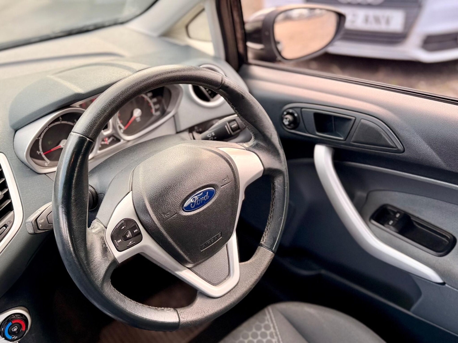 Used Ford Fiesta 2011 for sale - 78072746: Photo 23