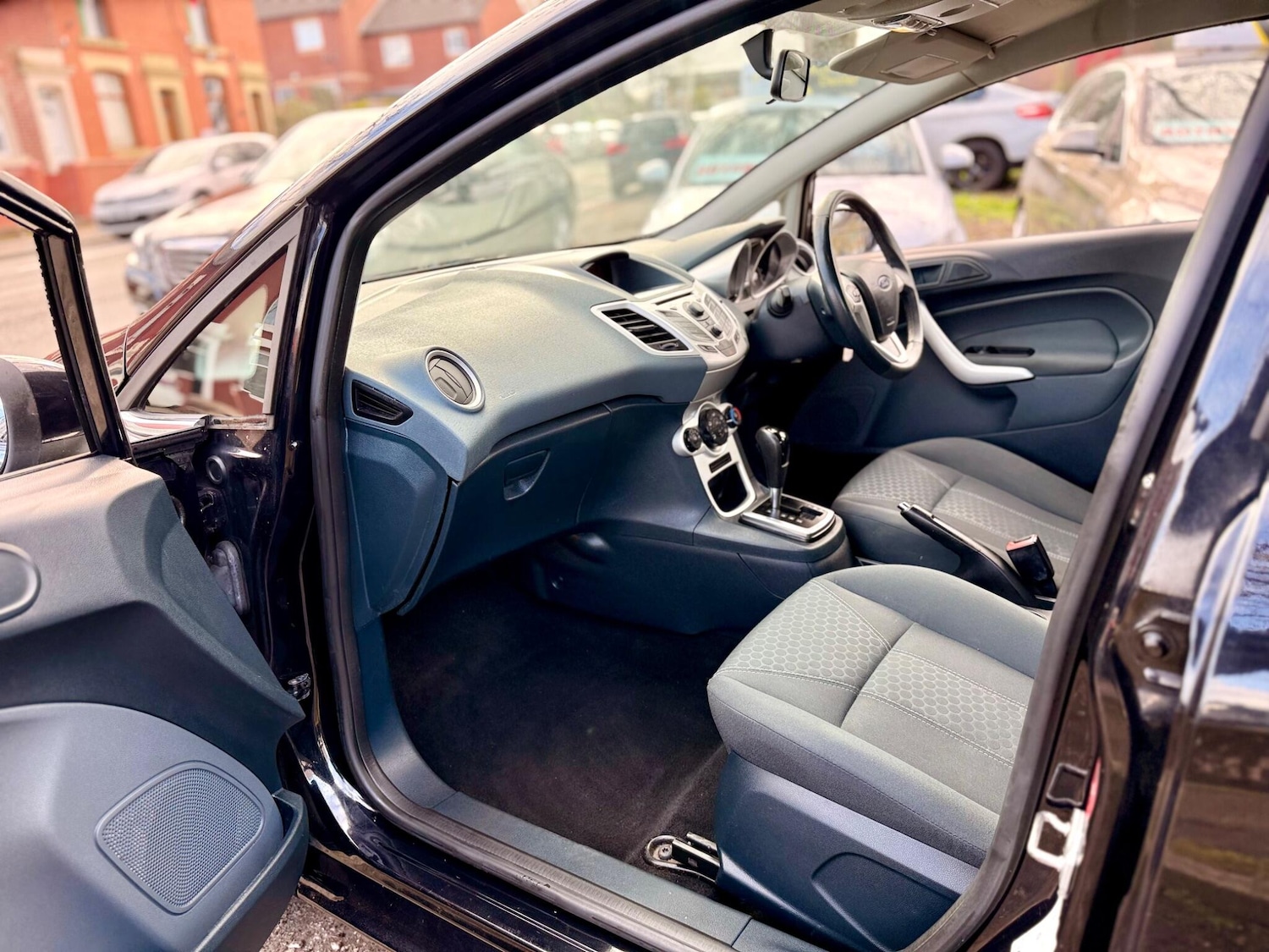 Used Ford Fiesta 2011 for sale - 78072746: Photo 25