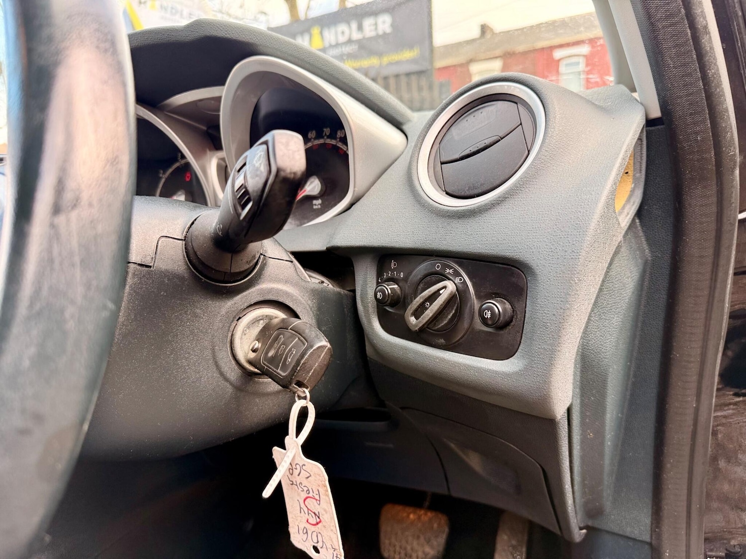 Used Ford Fiesta 2011 for sale - 78072746: Photo 28