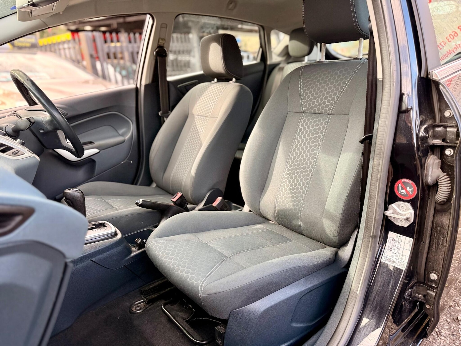 Used Ford Fiesta 2011 for sale - 78072746: Photo 29