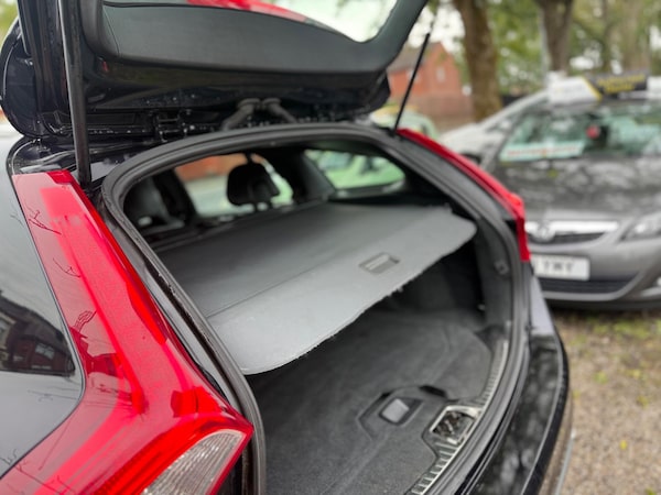 Used Volvo V60 2013 for sale - 76226281: Photo 22