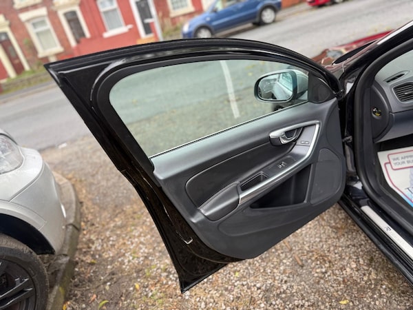 Used Volvo V60 2013 for sale - 76226281: Photo 36