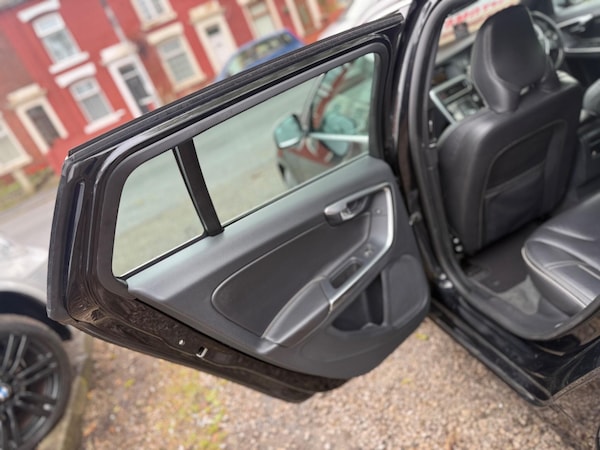 Used Volvo V60 2013 for sale - 76226281: Photo 37