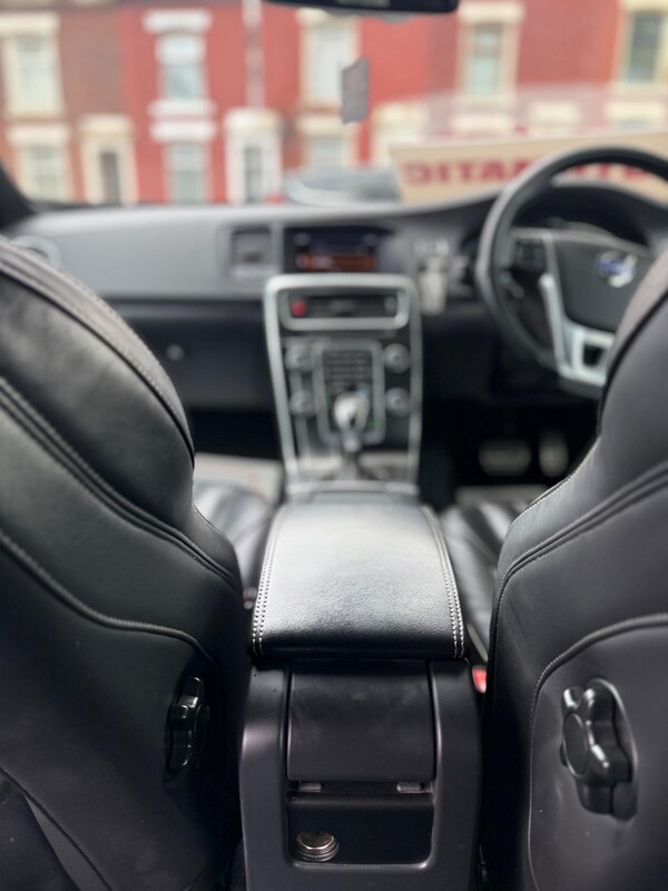 Used Volvo V60 2013 for sale - 76226281: Photo 45